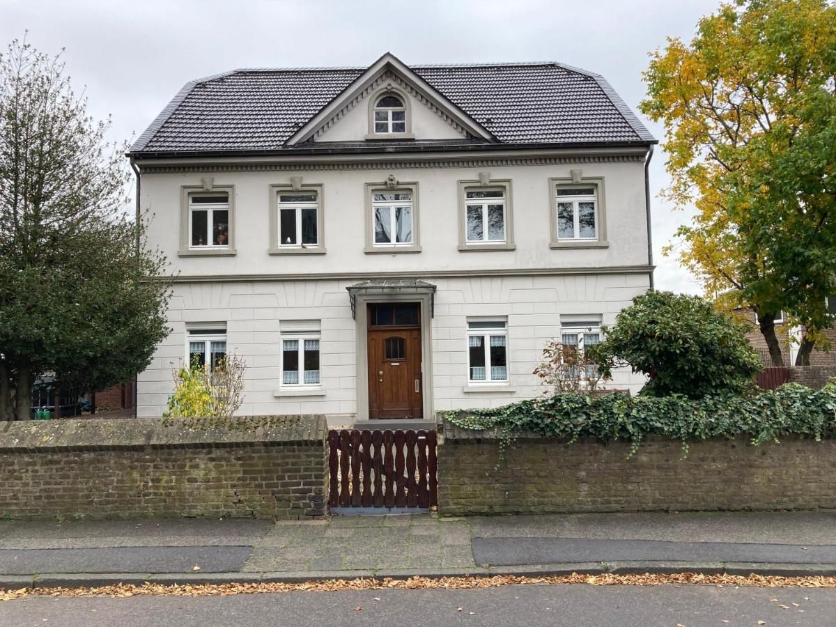 Im Alten Pastorat Grevenbroich Esterno foto